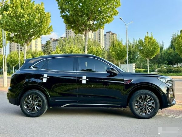 Hongqi HS5